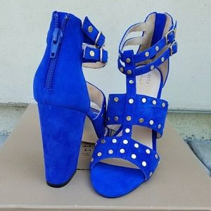 Nicole Miller gorgeous blue suede sandals